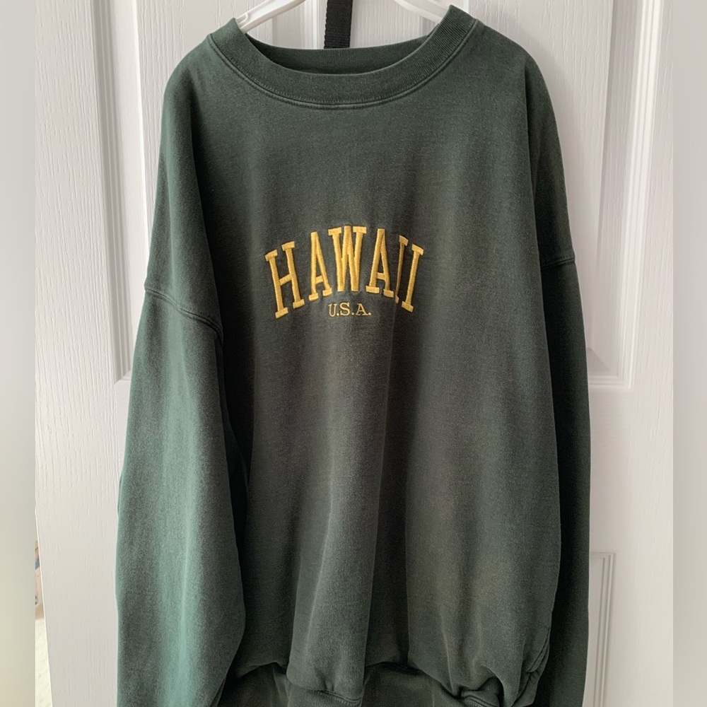 Brandy Melville Oversized Hawaii Forest Green Crewneck Sweatshirt